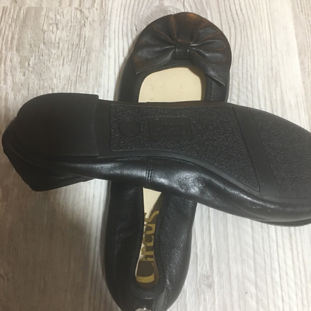 Circus ballet flats with bow